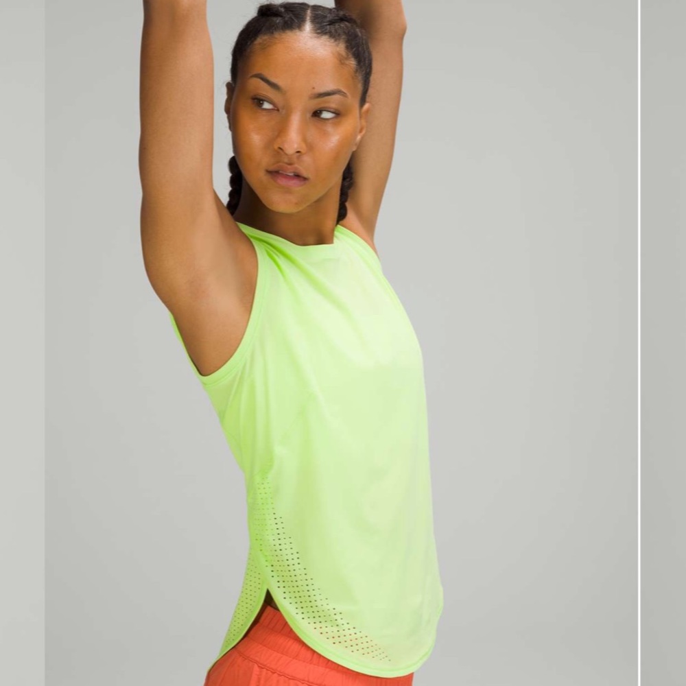 Lululemon high neck split hem run tank